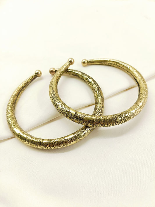 Kashi Men's Golden Anklet [ Price Is For Pair}