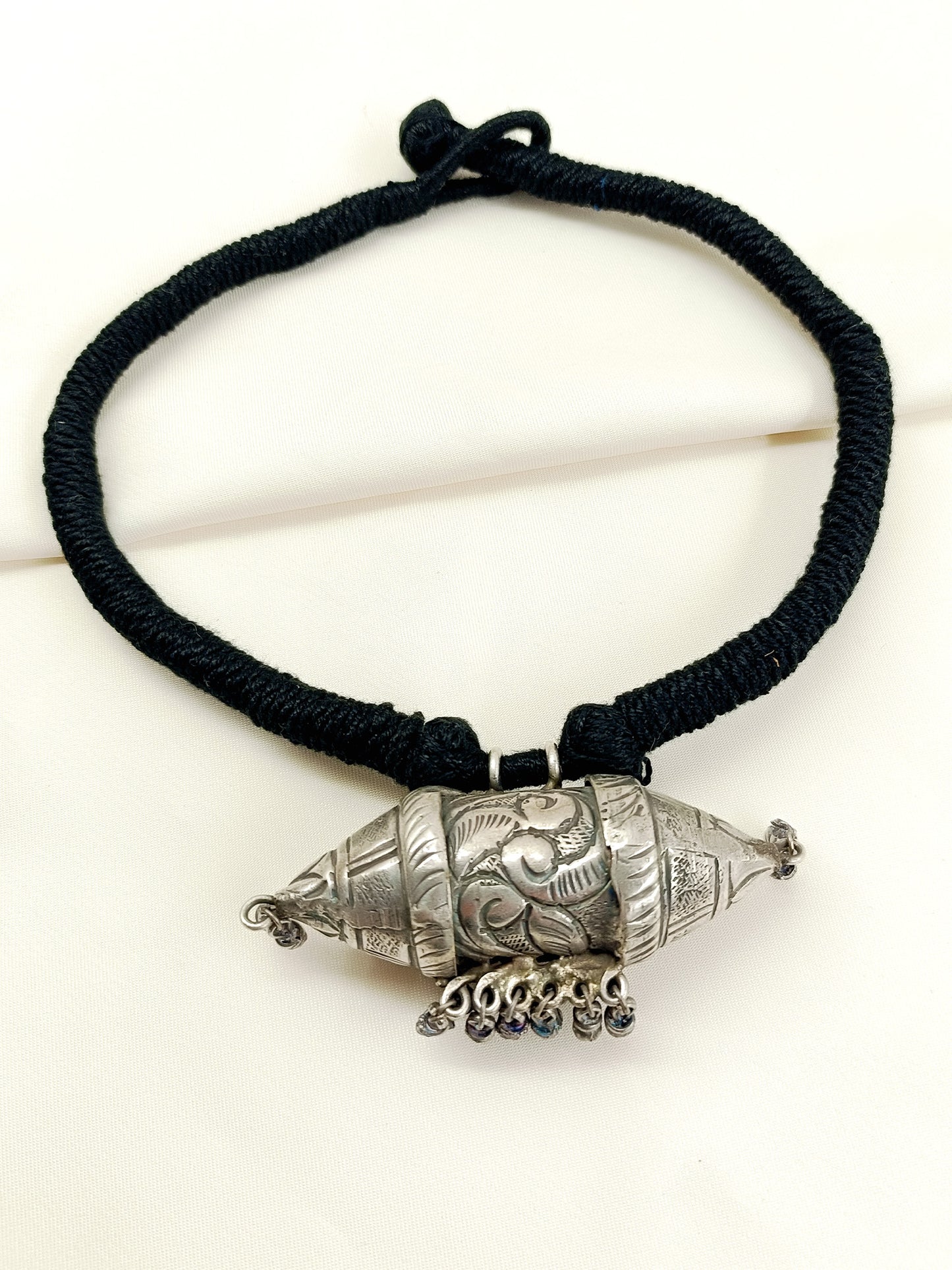 Arvind Black Men's Neckpiece