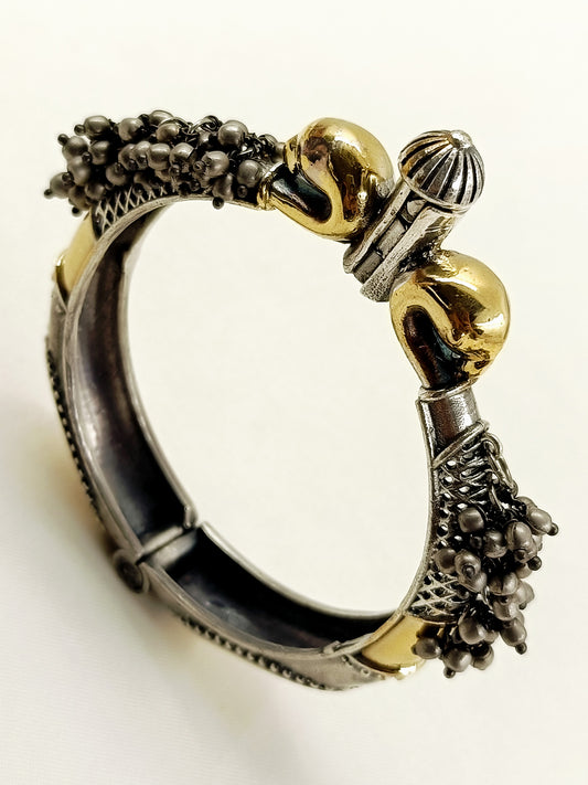 Fayza Two Tone Oxidized Kada