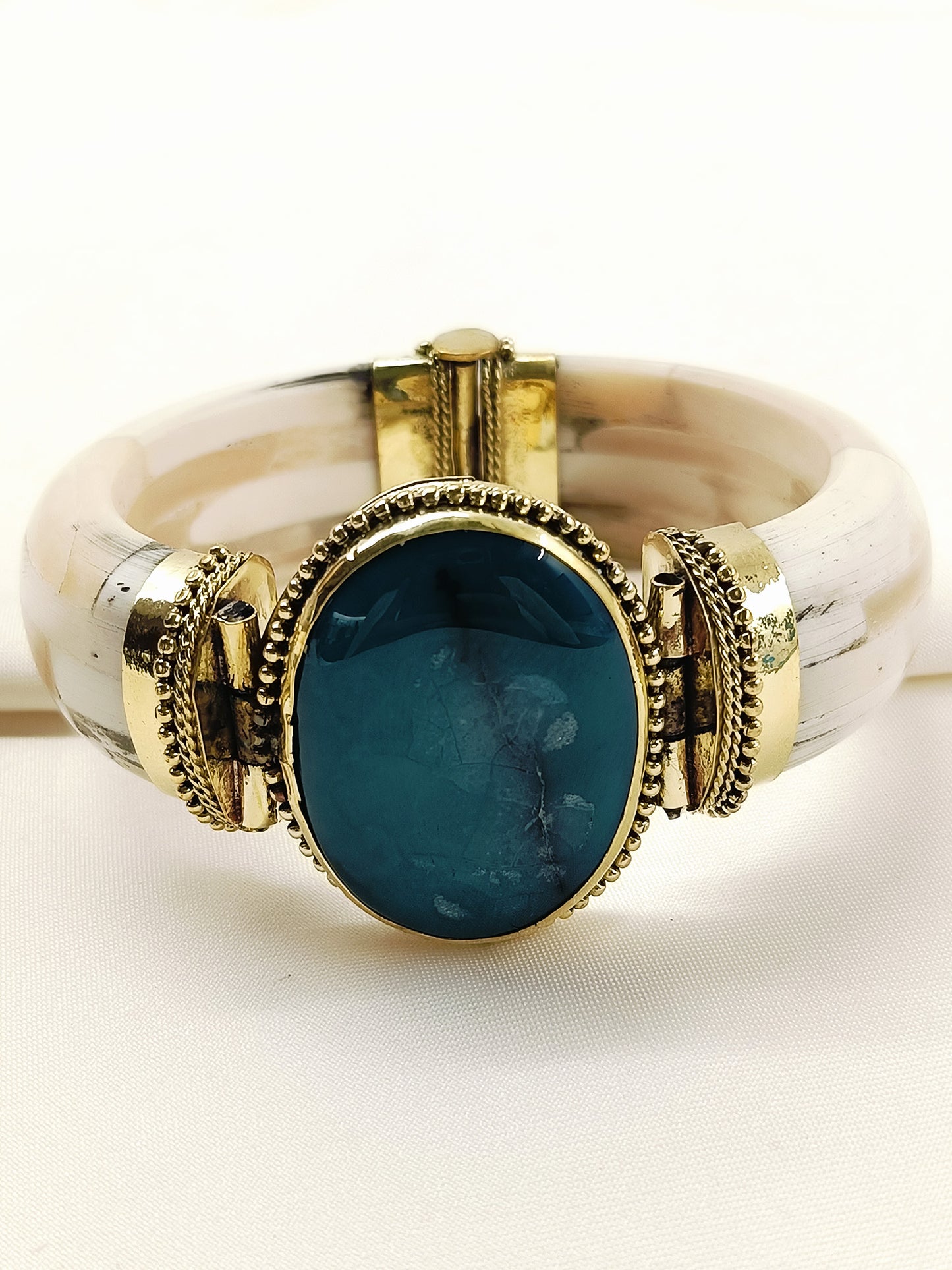 Rukhsaar Men’s Royal Blue Onyx Stone Tribal Bone Bracelet