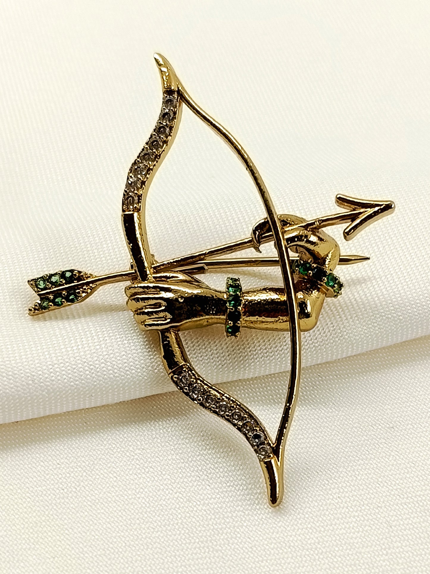 Pravardh Green Bow And Arrow Men's Brooch