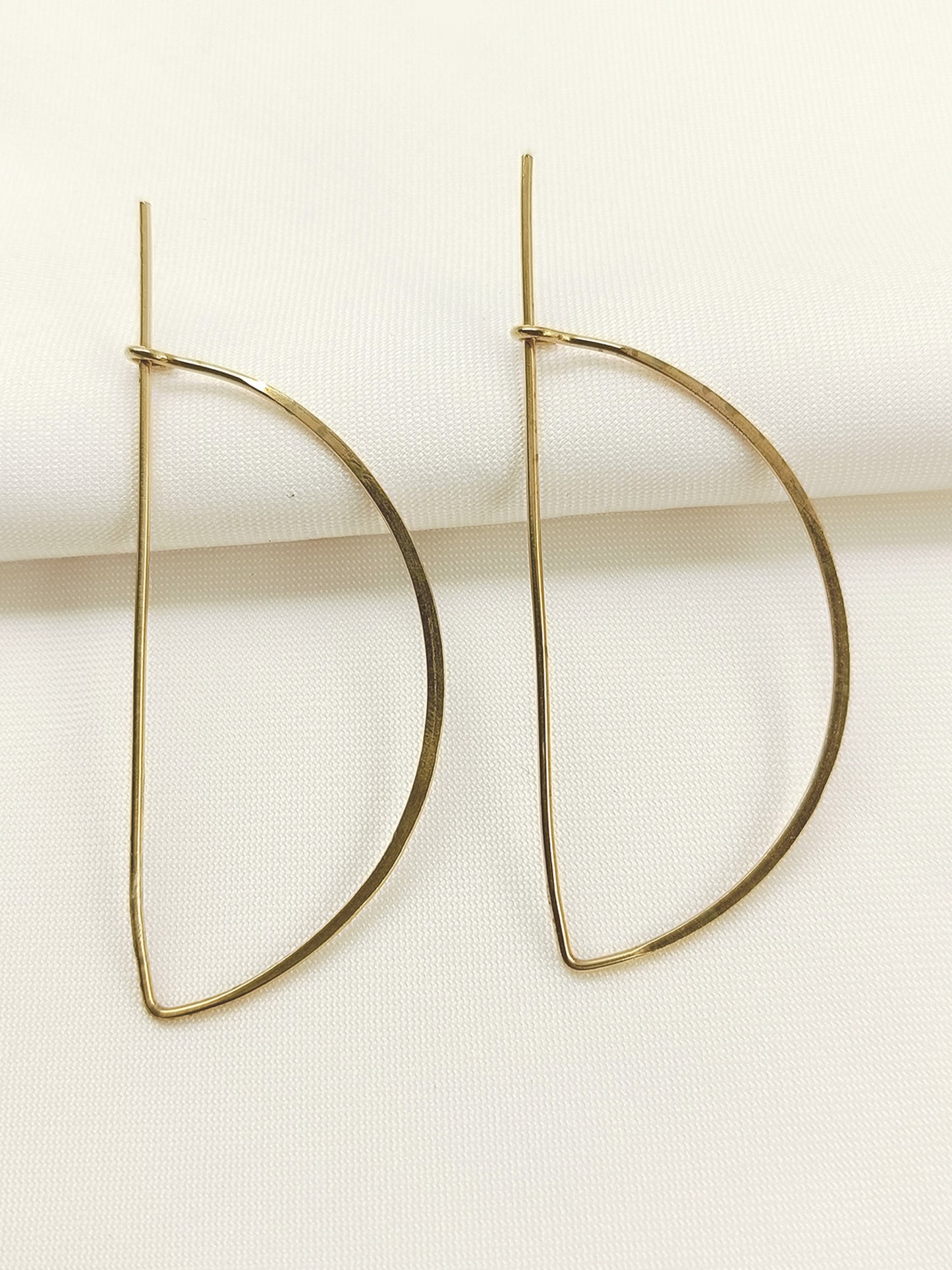 Aarvan Golden Men's Earrings