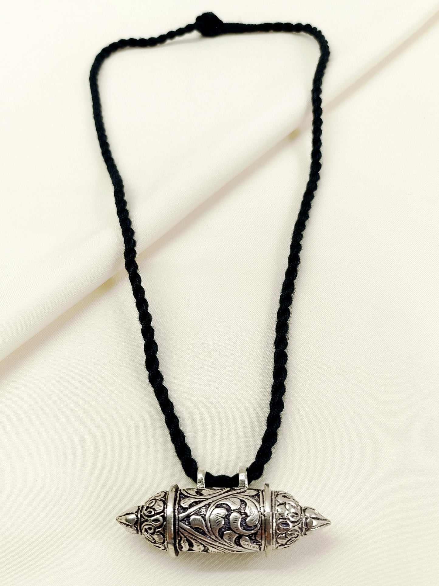 Pravik Black Oxidized Tabiz Men's Neckpiece