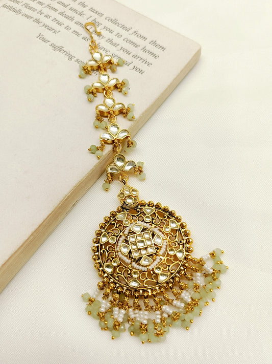 Bhini Mint Green Kundan Maangtikka