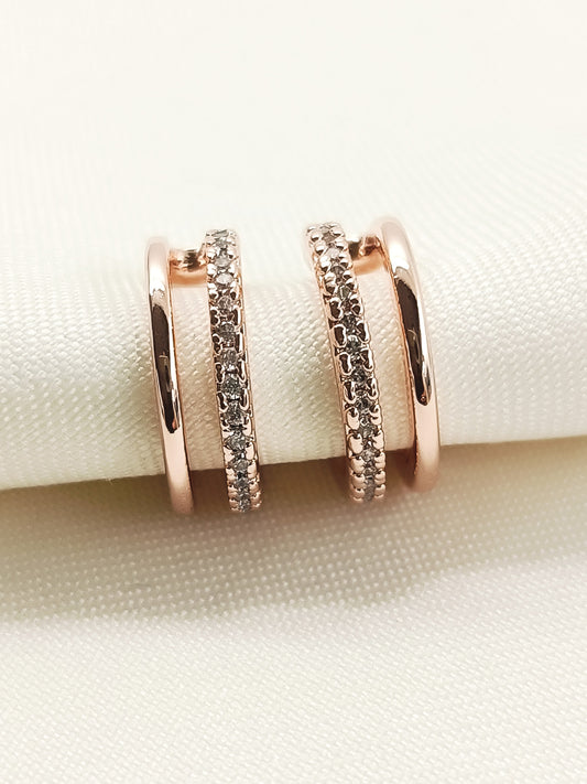 Giya White American Diamond Earcuff