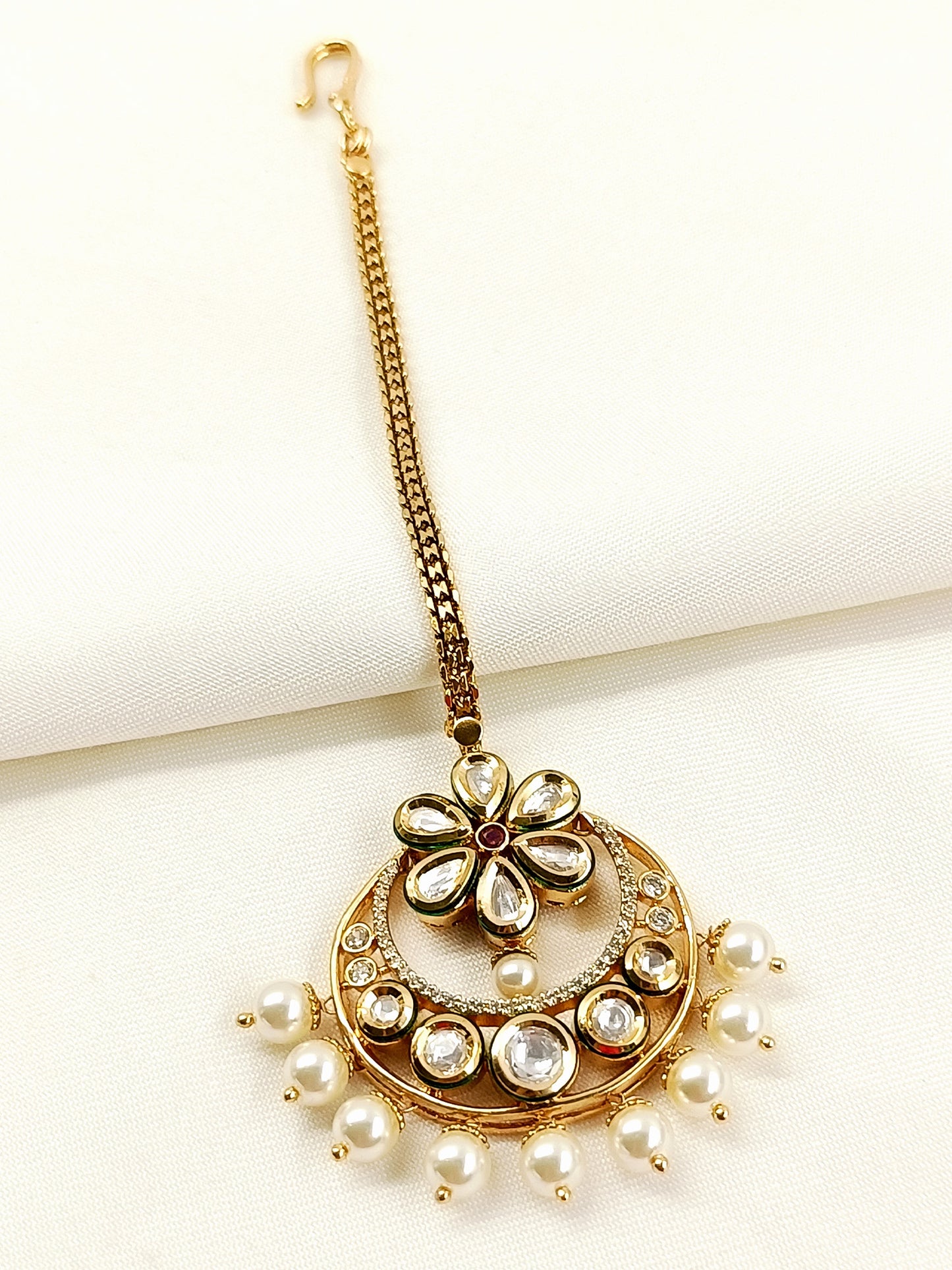Vidya White Pearl Kundan Teeka