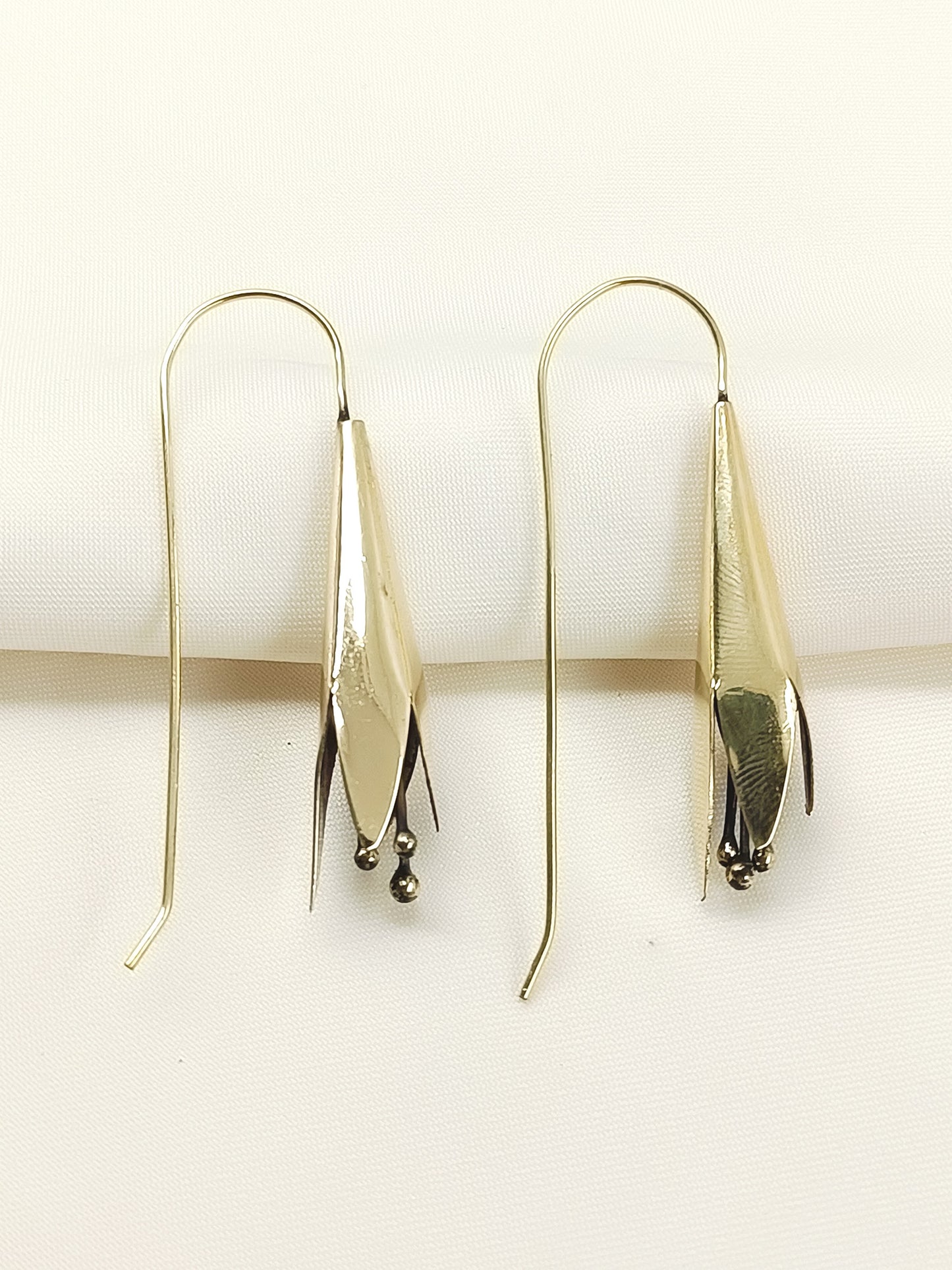 Madhvin Golden Men's Earrings