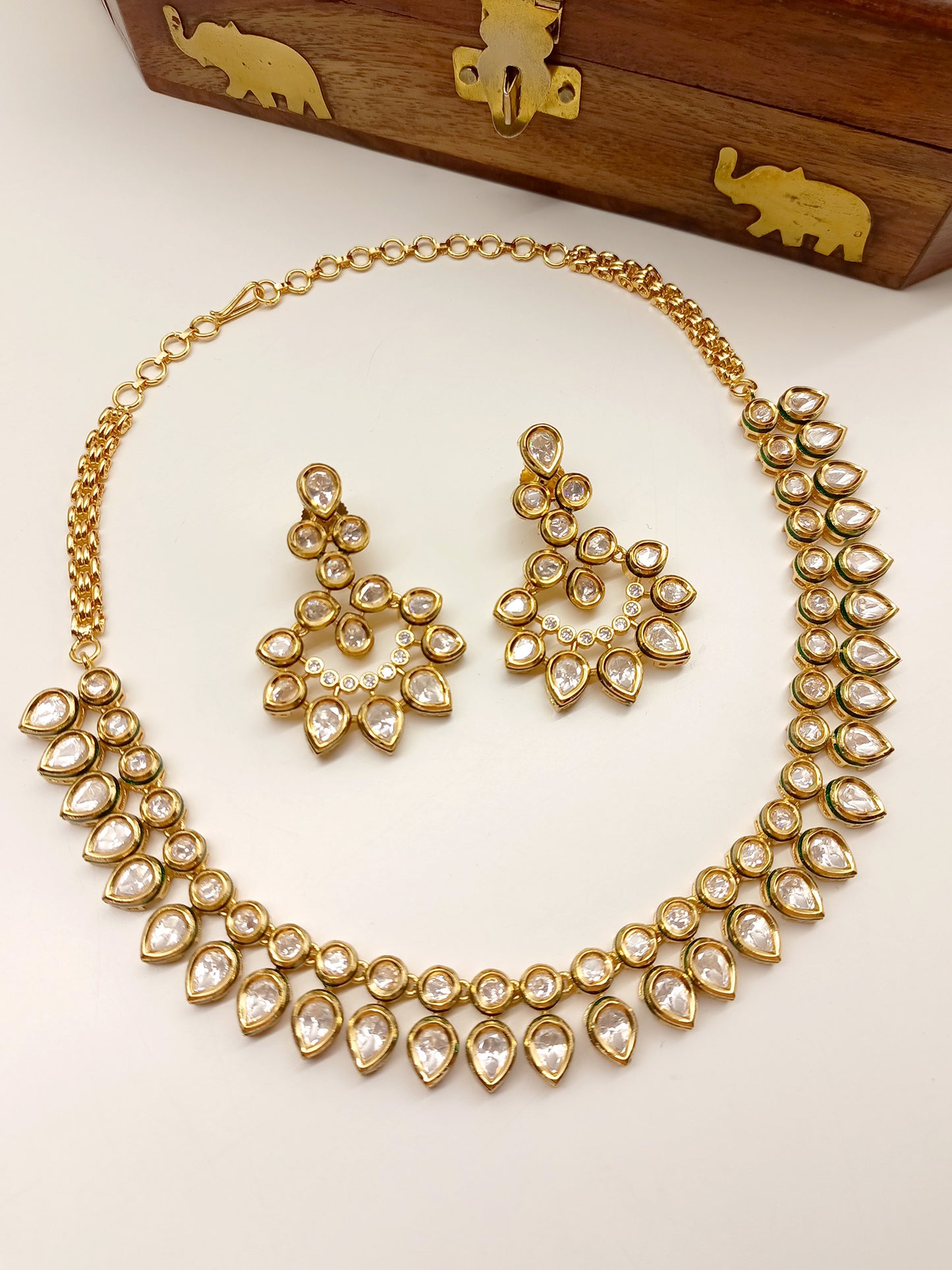 Rakshika Kundan Necklace Set