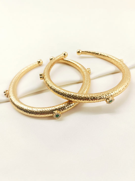 Sweta Green Hasli Styled Oxidized Anklet