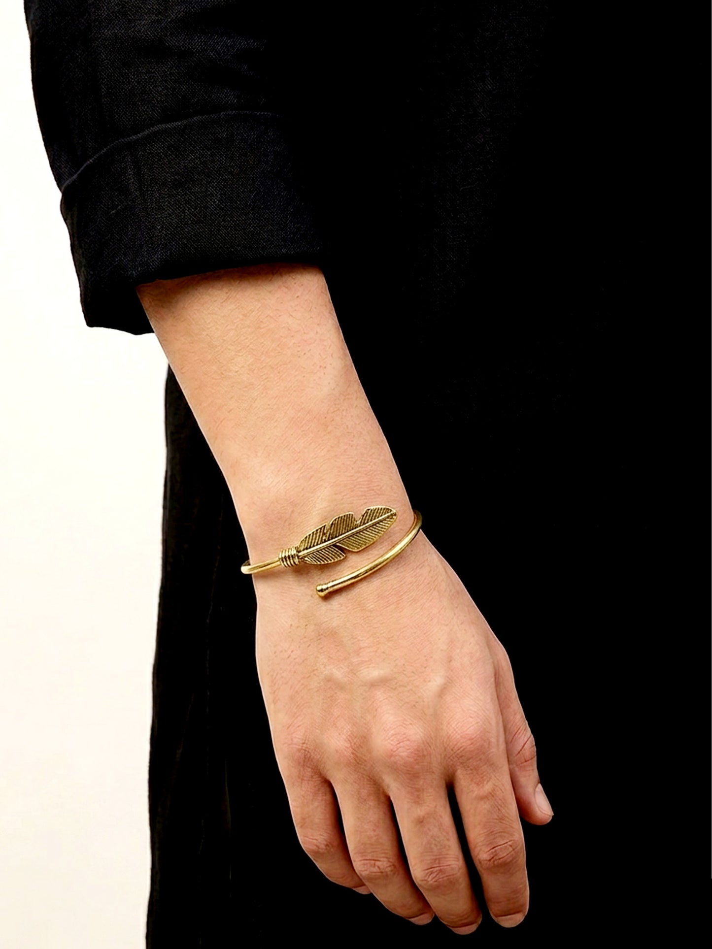 Nihal Golden Men's Bracelet