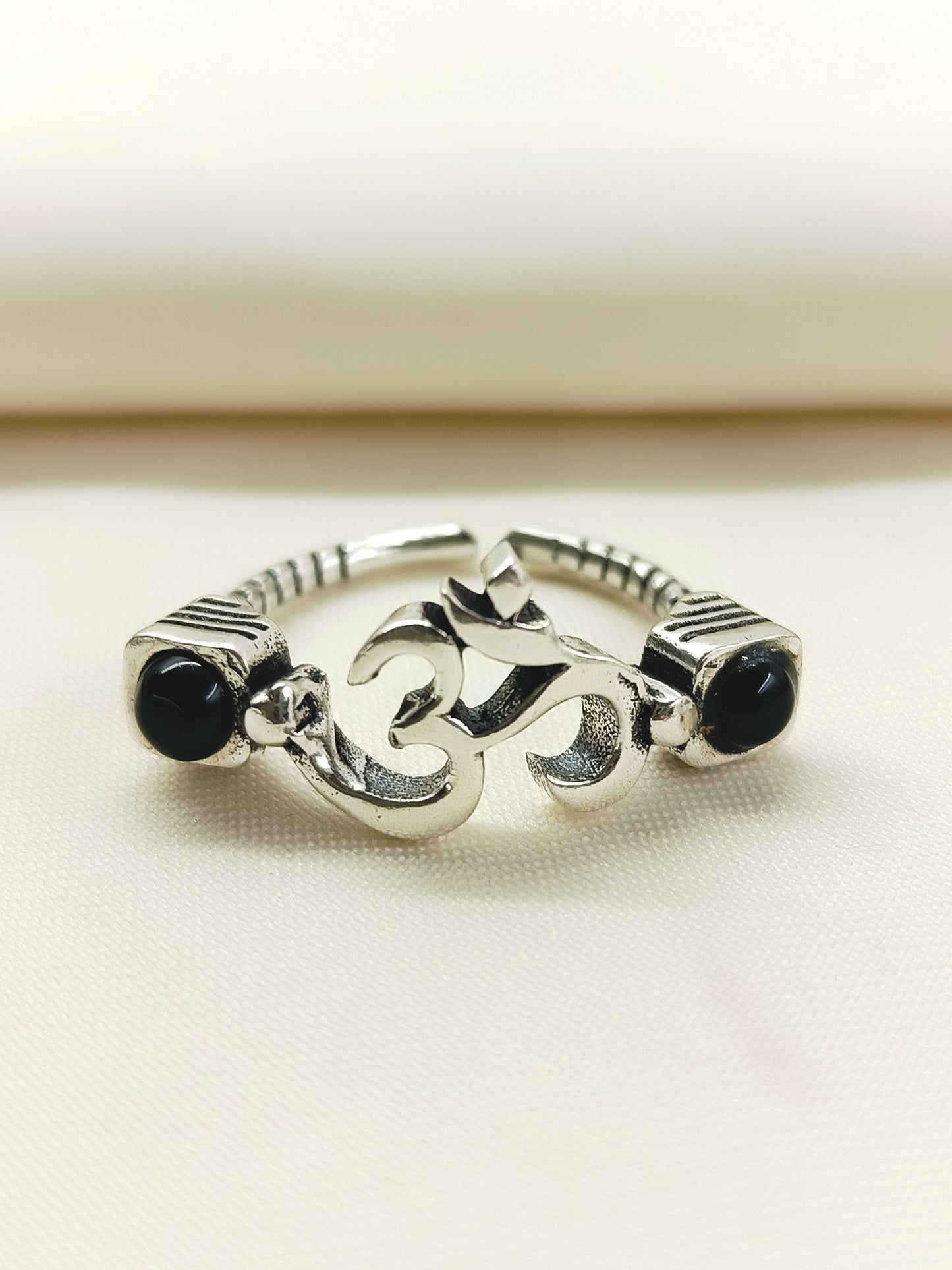 Kalash Black Men's Finger Ring