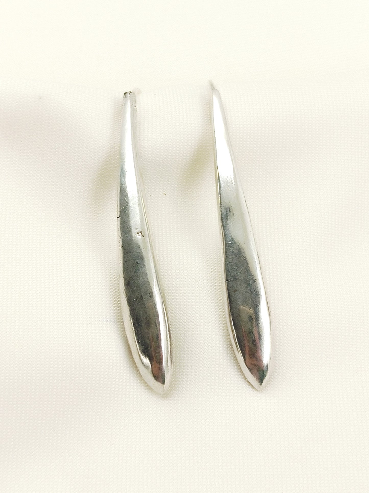 Ansh Silver Men's Earrings