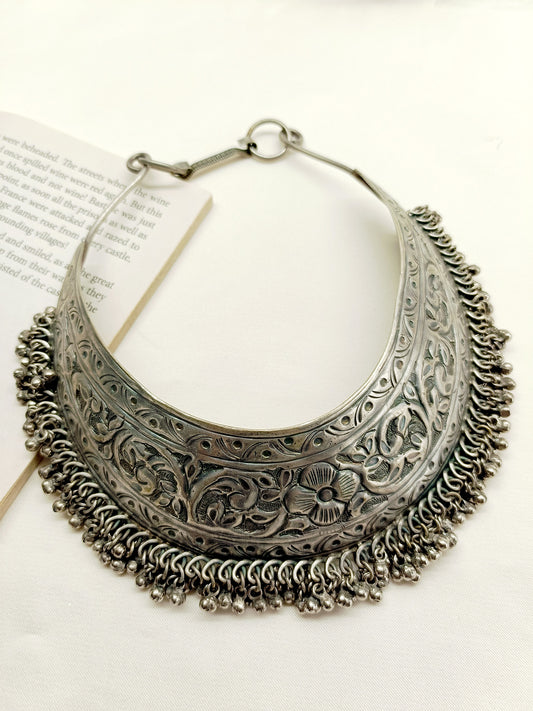 Hunar German Silver Oxidized Neckpiece