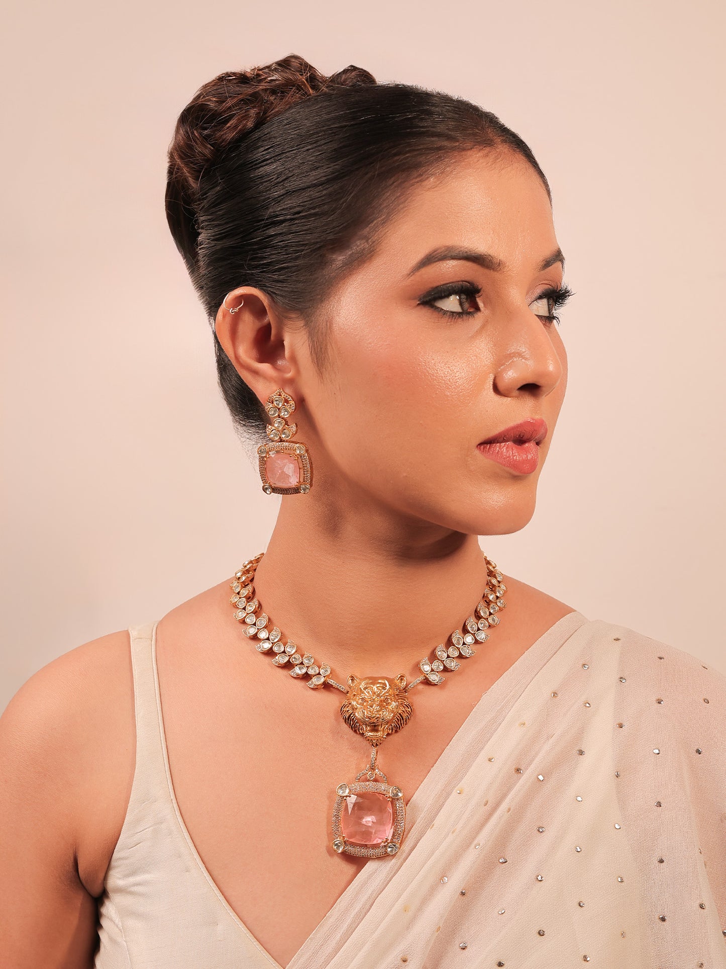 Paavni Pink Kundan Necklace Set
