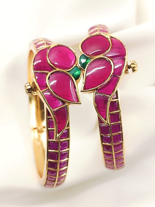 Ahilya Ruby Kundan Kada's Pair