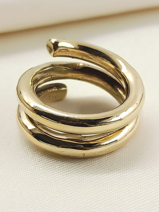 Undine Golden Men's Finger Ring