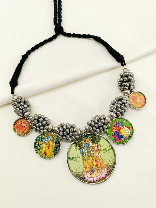 Madno Multi Colour Oxidized Neckpiece