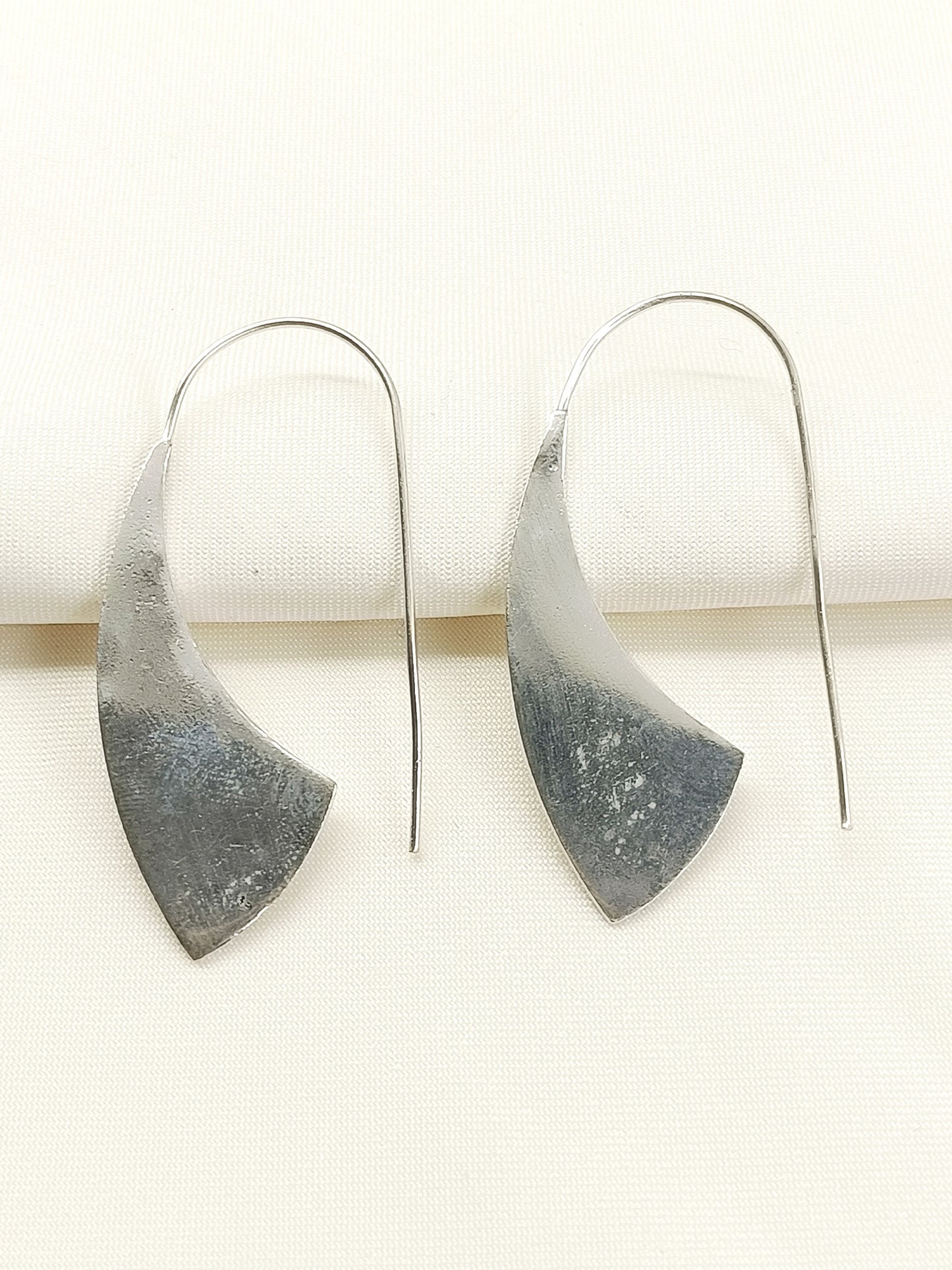 Yahsti Silver Men's Earrings