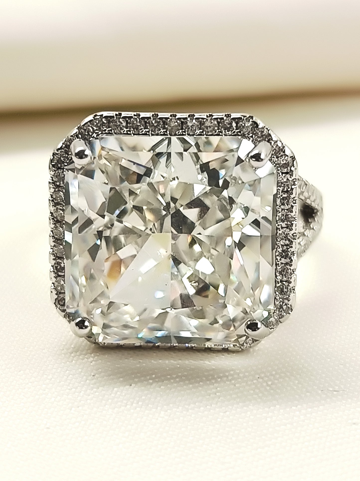 Ratna White American Diamond Finger Ring
