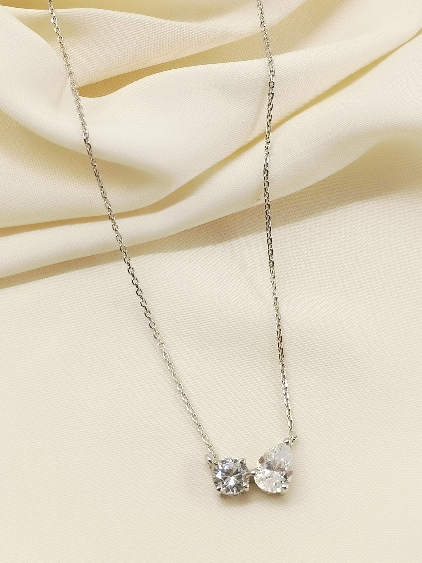 Aapshi 92.5 Silver Swarovski Stone Pendal