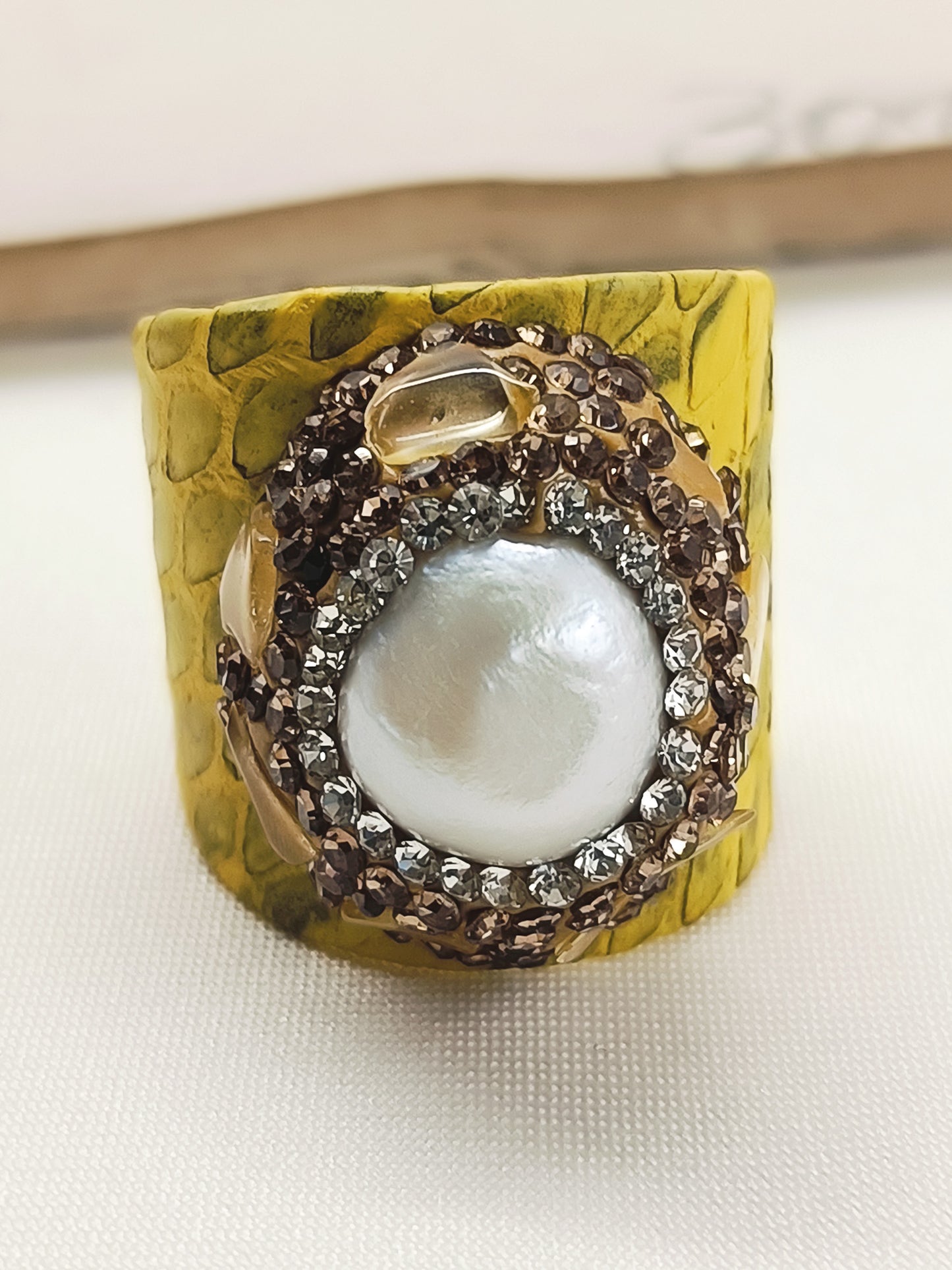 Ekiya Yellow Western Finger Ring