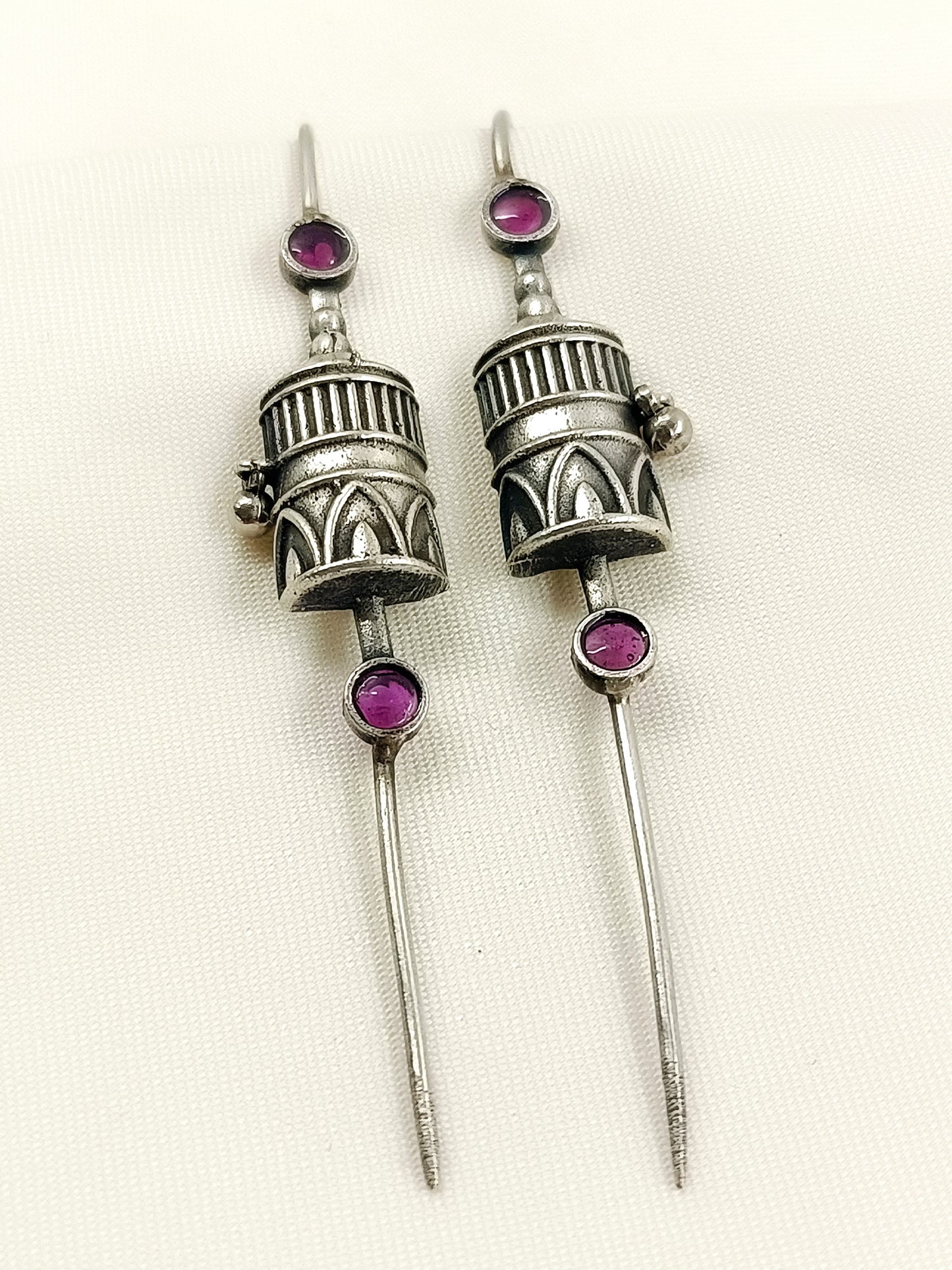 Isharv Ruby Men's Earcuff