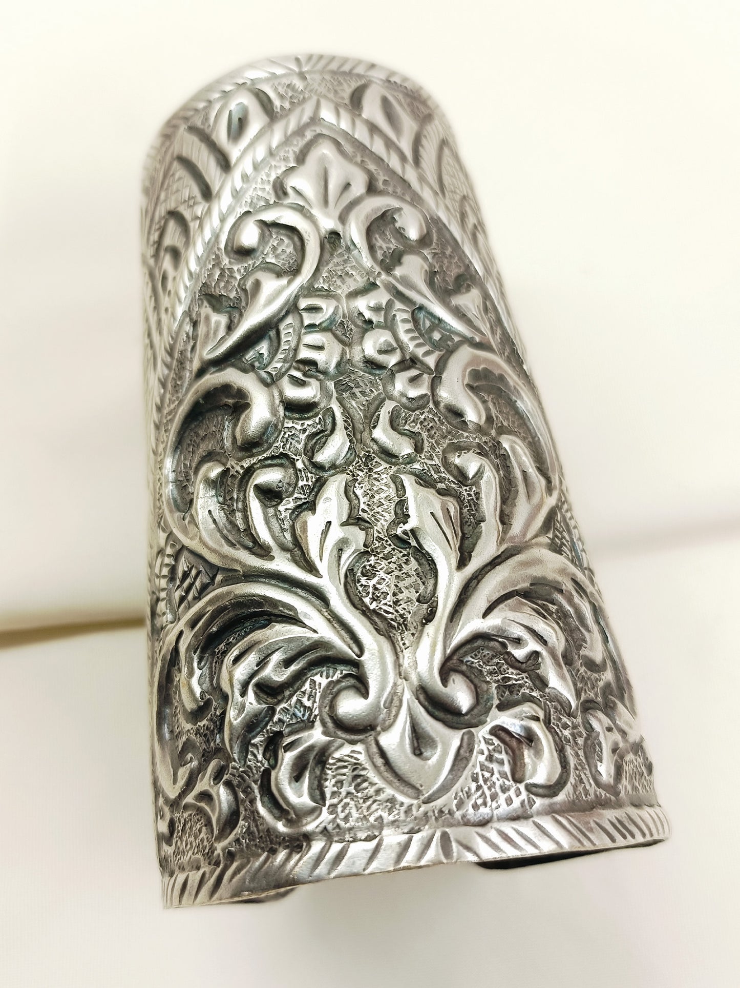 Vihari Silver Oxidized Men's Bracelet
