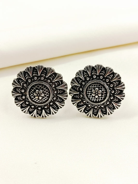 Subhashree Silver Oxidized Round Toe Ring Pair
