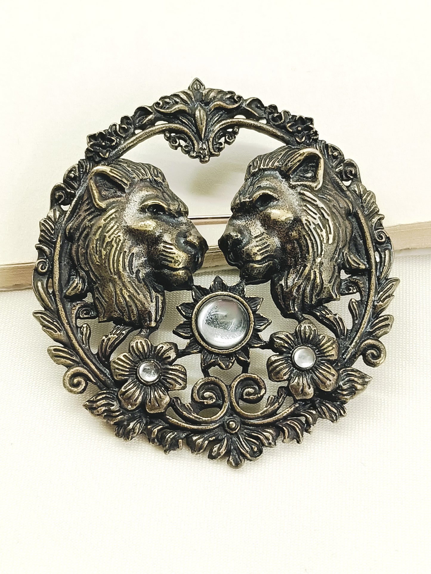 Hemansh Antique Gold Lion Men's Brooch