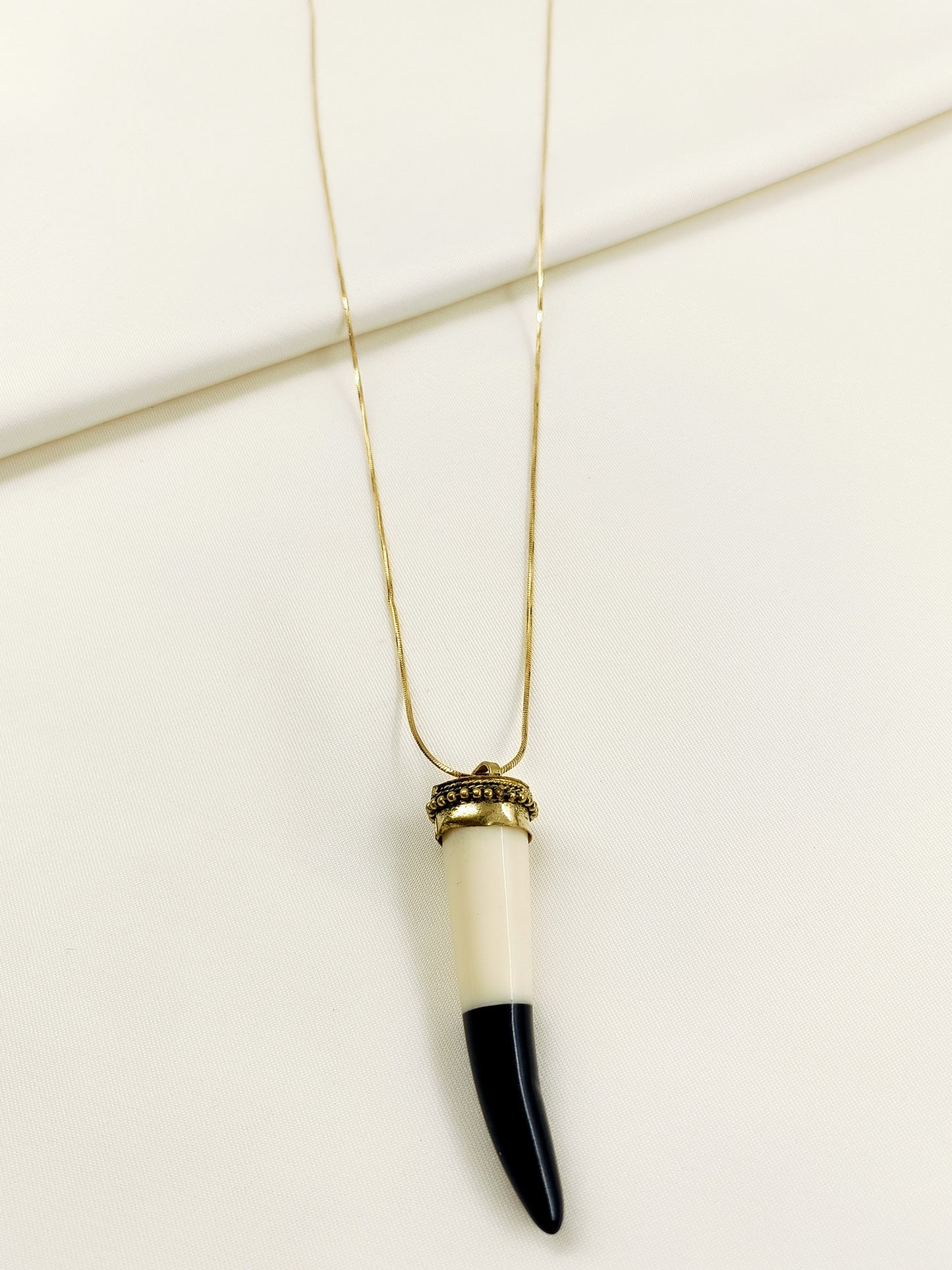 Aarvin Golden Bone Men's Neckpiece