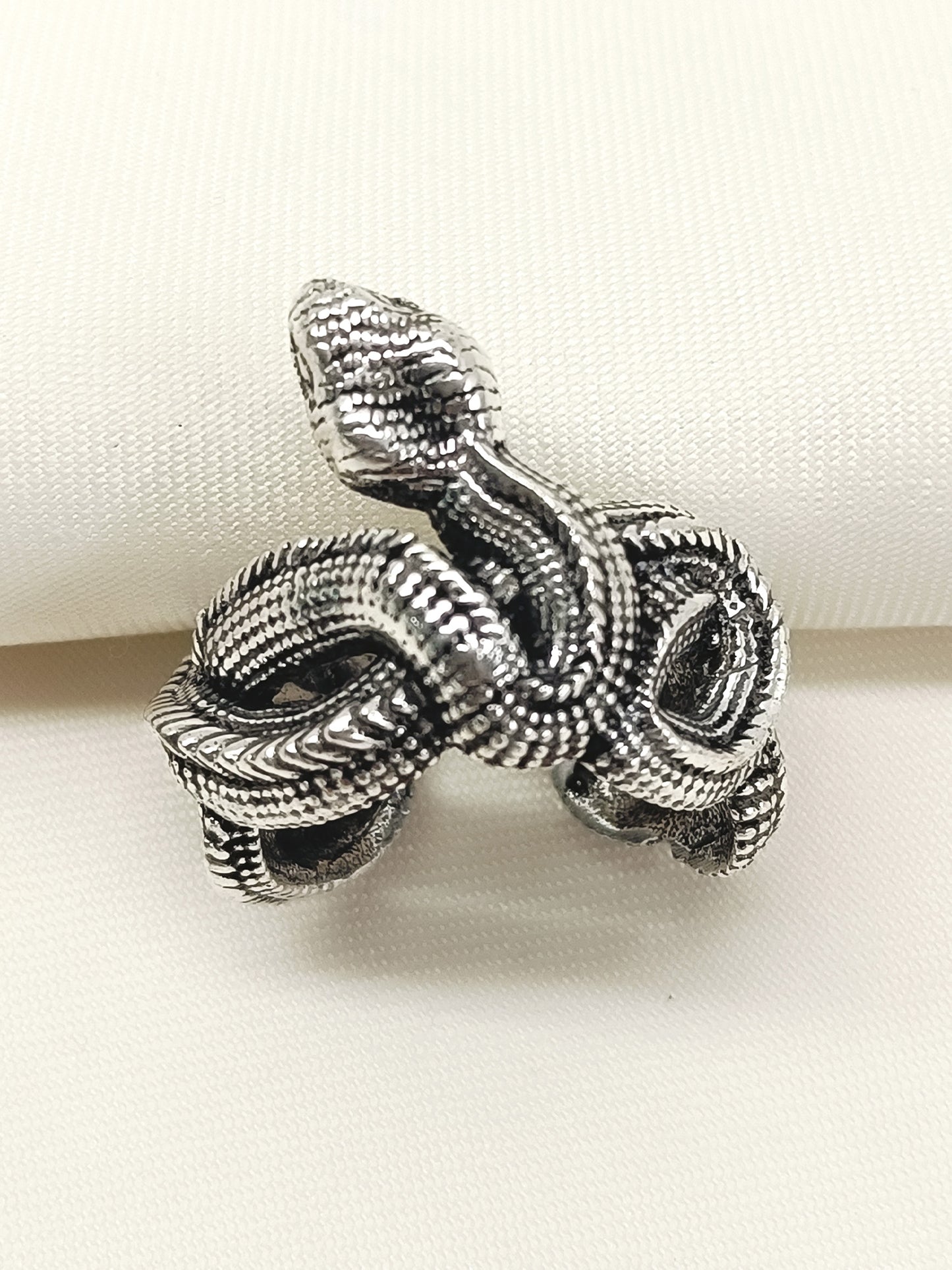 Marian Silver Men's Finger Ring