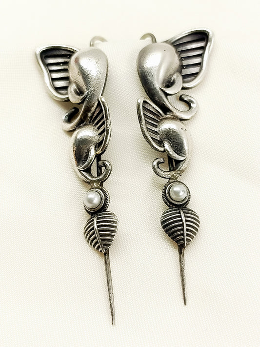 Kriday White Pearl Elephant Men's Earcuffs