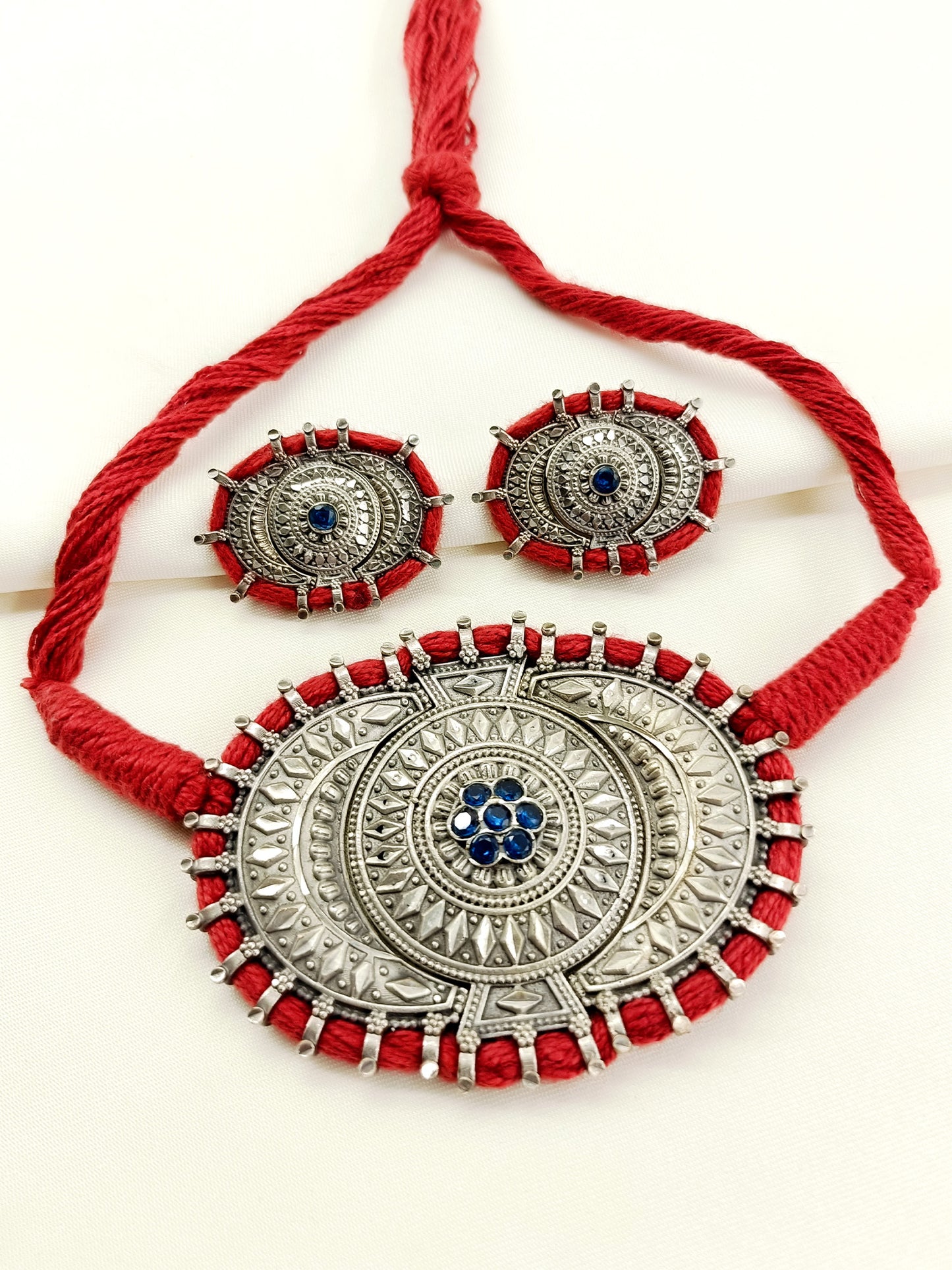 Laila Blue Oxidized Choker Set