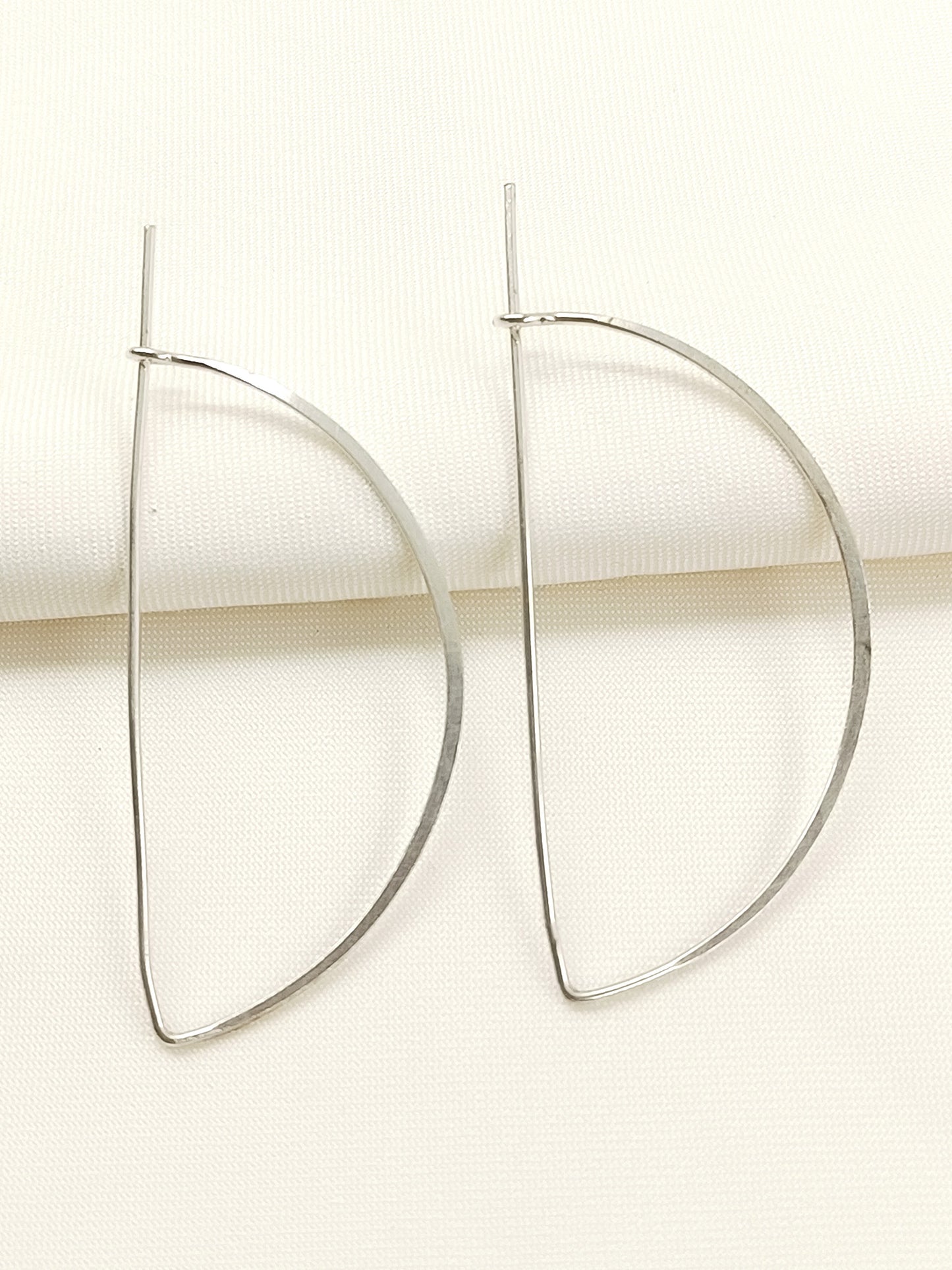 Sargun Silver Men's Earrings