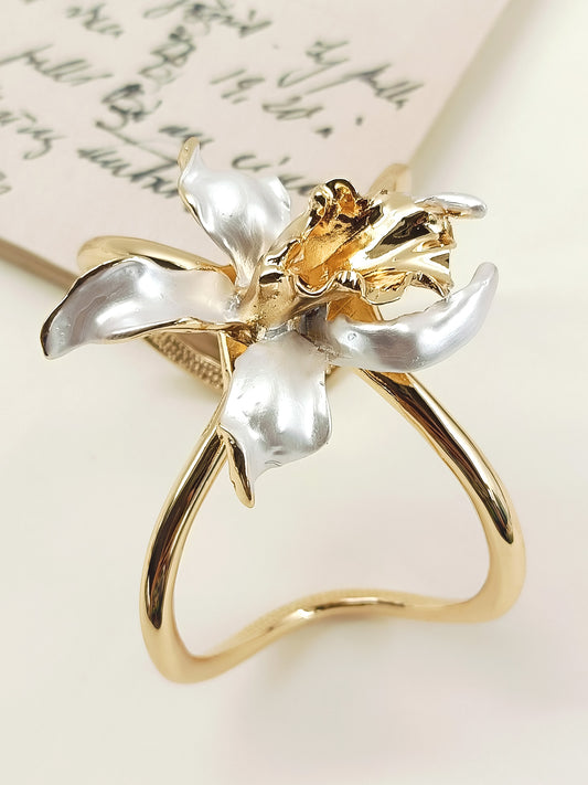 Deepti Golden Western Bracelet