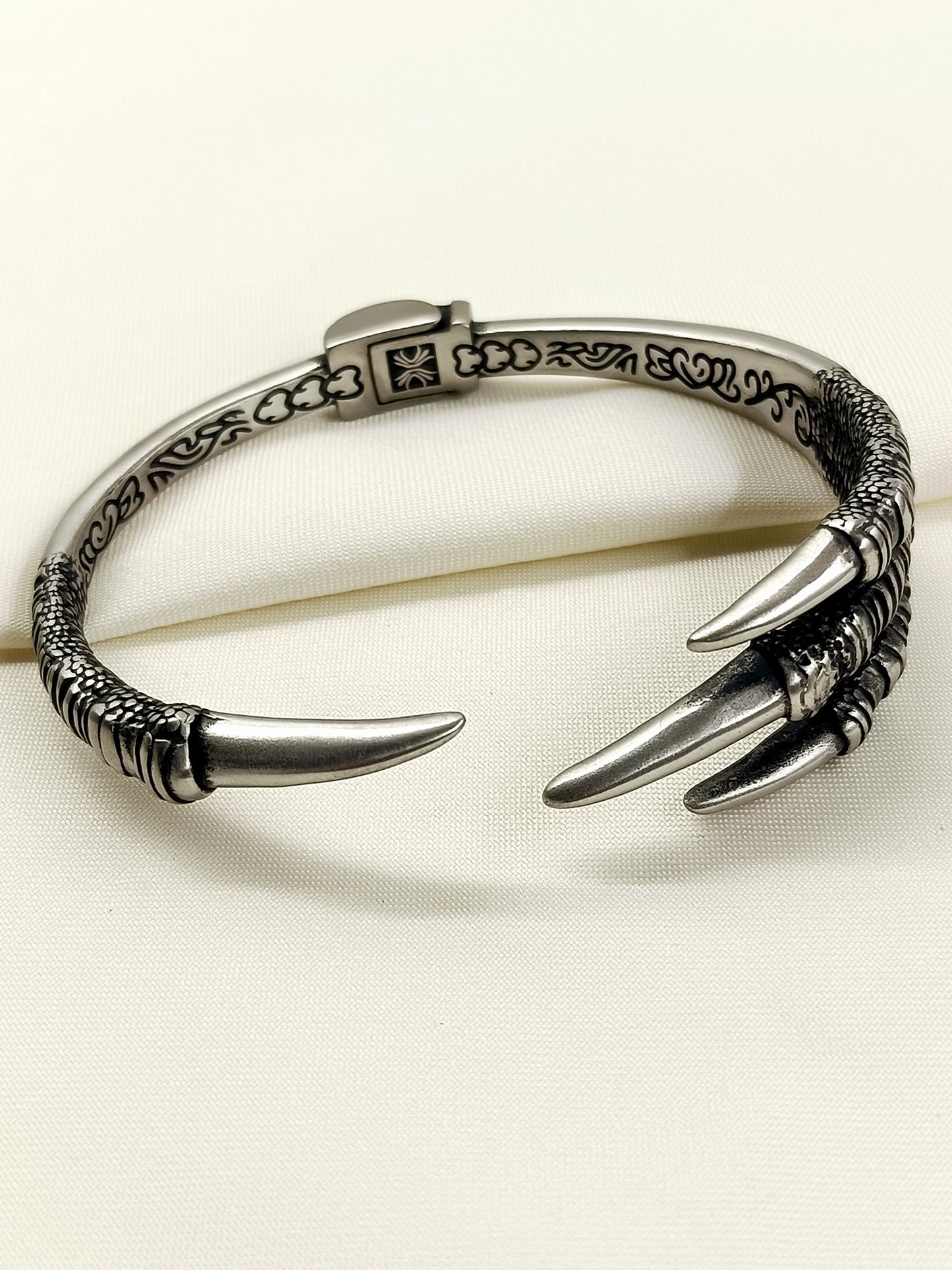 Shreyansh Dragon Claw Gun Metal Men's Bracelet
