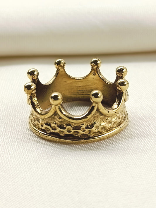 Anvik Golden Men's Finger Ring