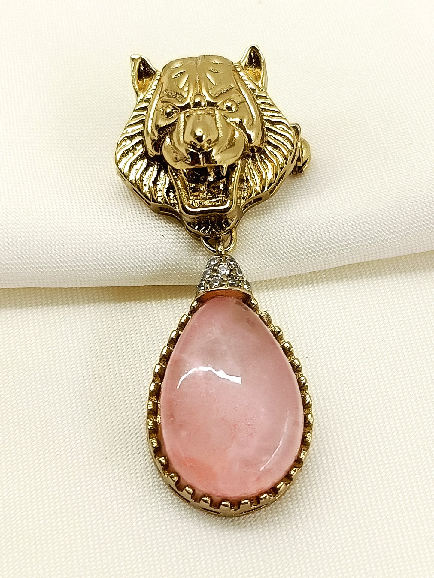 Nirvanesh Baby Pink Lion Men's Brooch