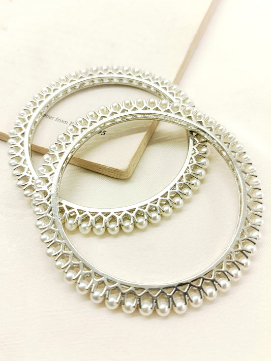 Hemali White Pearl Bangle