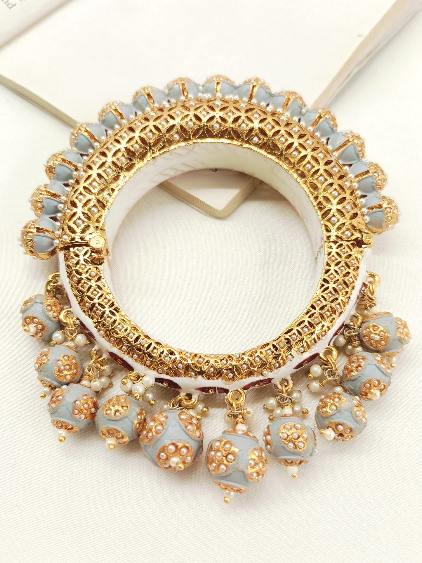 Jyotsana Grey Antique Kada