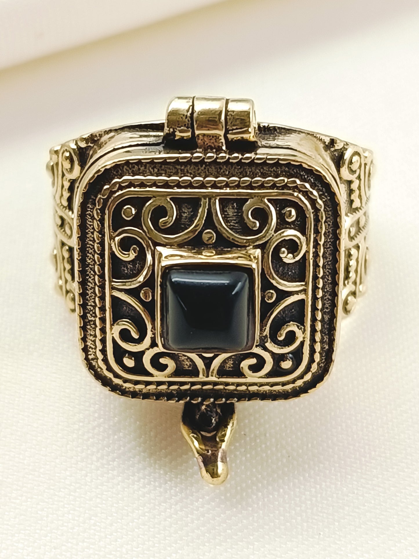 Tishav Black Men's Finger Ring