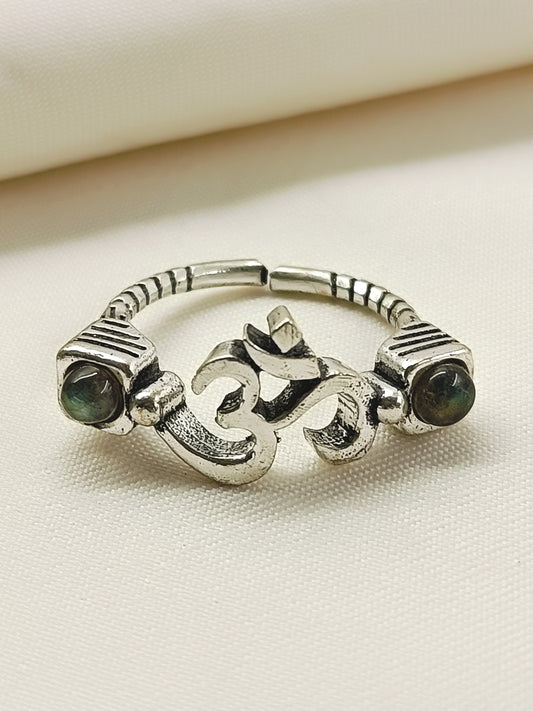 Aalamzeb Moonstone Men's Finger Ring