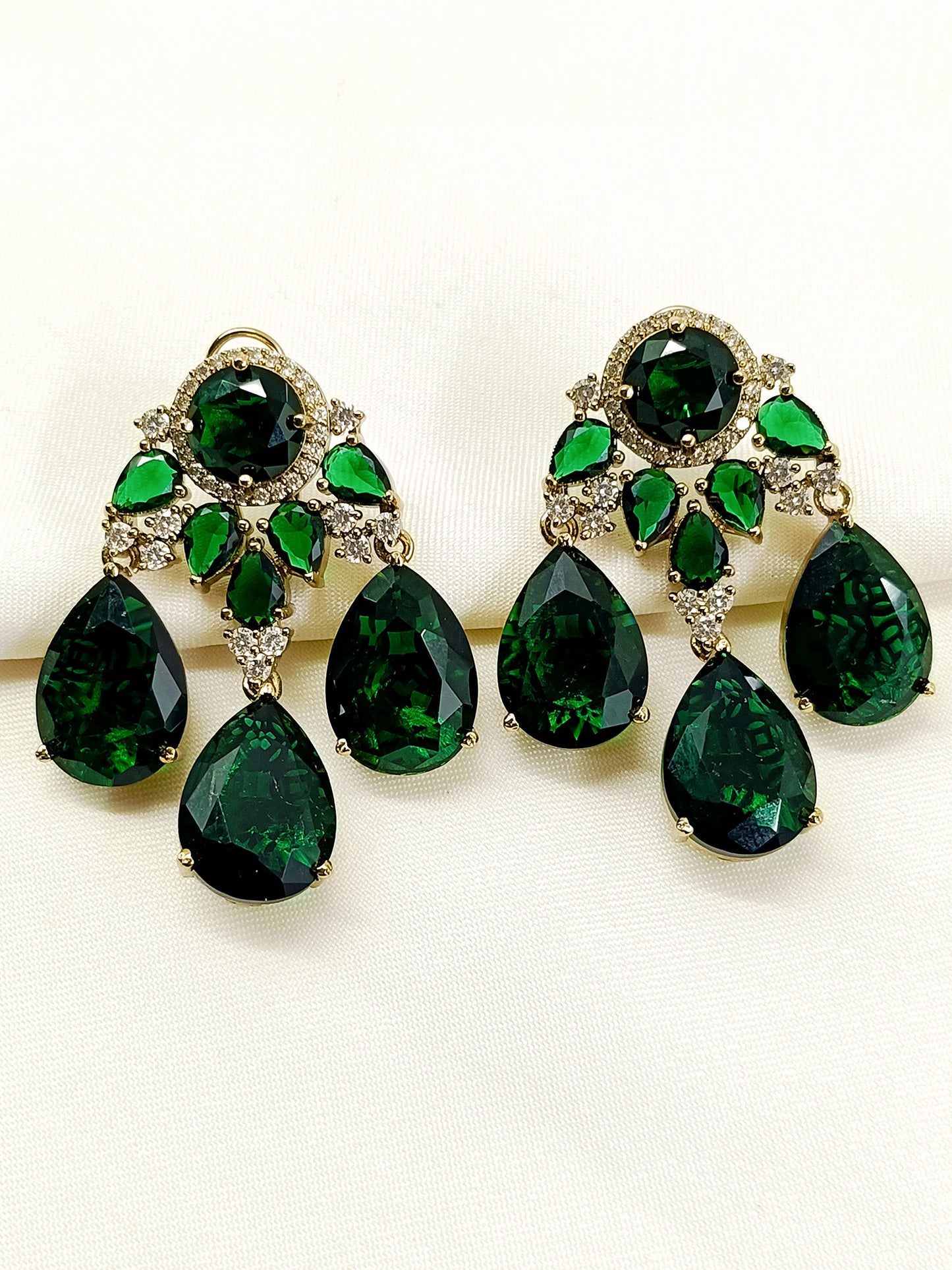 Rosalie Green Victorian Earring