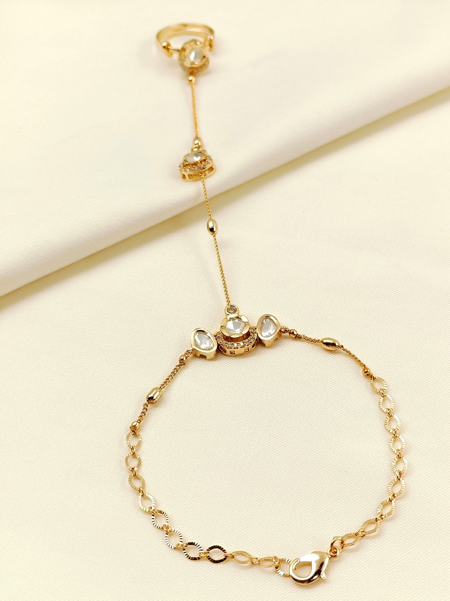 Peahan White Kundan Hathphool [Price Is For Single Piece]