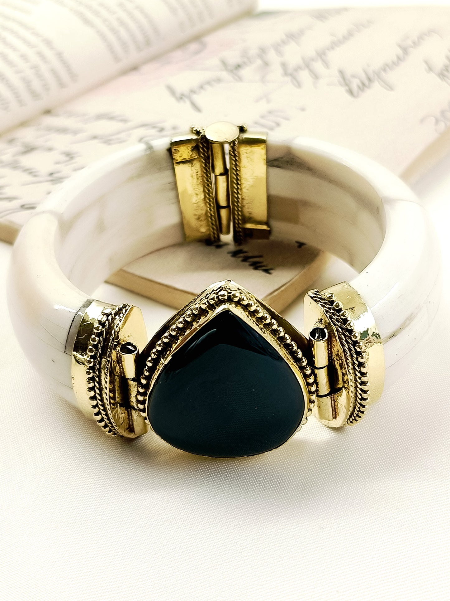 Pratvik Green Bone Men's Bracelet