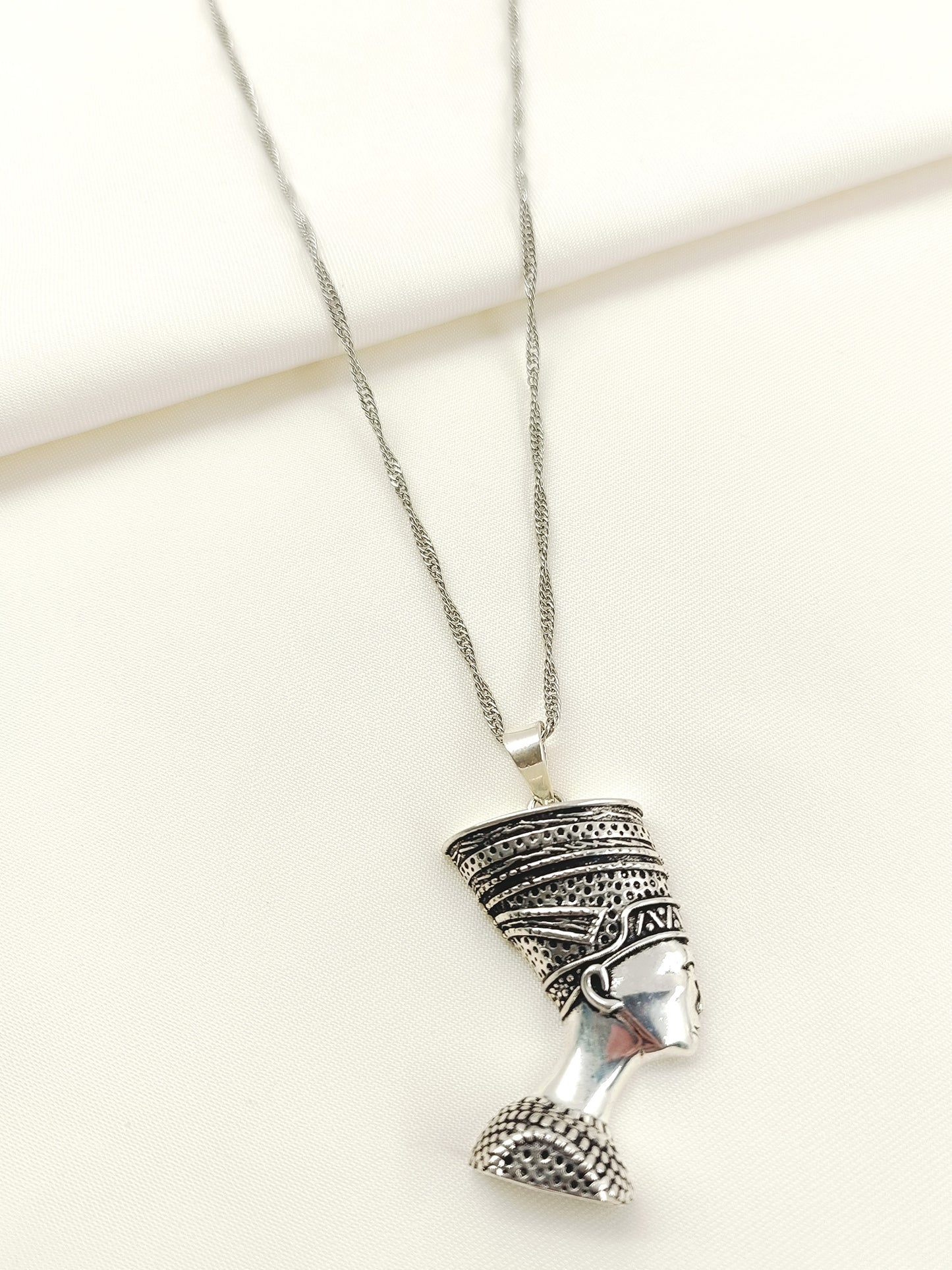 Chaitali Silver Western Neckpiece