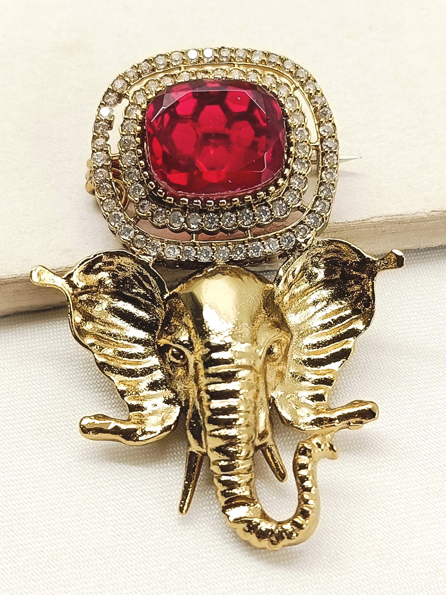 Jayvesh Ruby Ganesh Ji Brooch