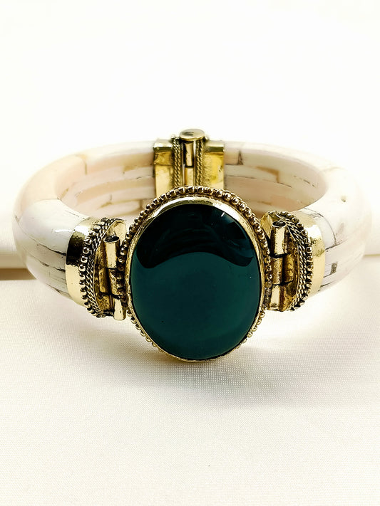 Vrnav Men’s Royal Green Onyx Stone Bone Bracelet