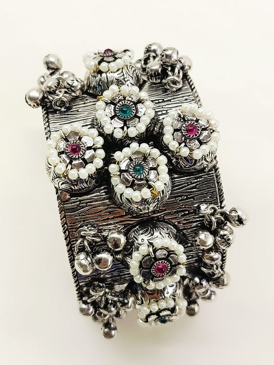 Kaajol R&G Oxidized Bracelet