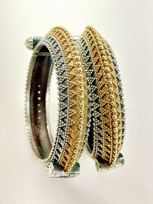 Kanta Dual Tone Oxidized Bangles